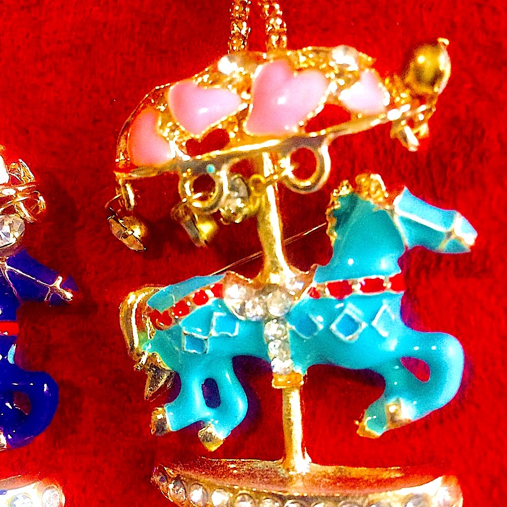 2-in-1 necklace/pin crystal charm carousel pony 💕 merry-go-round valentine's Day